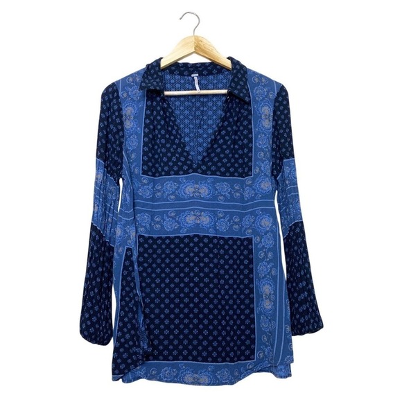 Free People Tops - Free People Blue Floral Paisley Mixed Print‎ Tunic Top V-Neck Long Sleeve Rayon